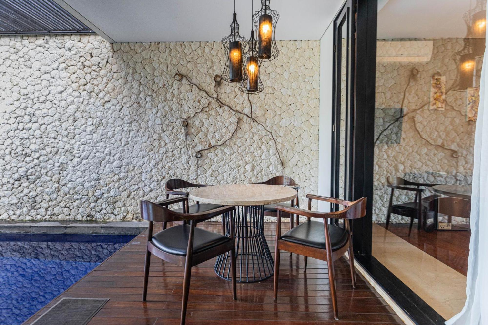 The Sterling Villas Uluwatu Extérieur photo